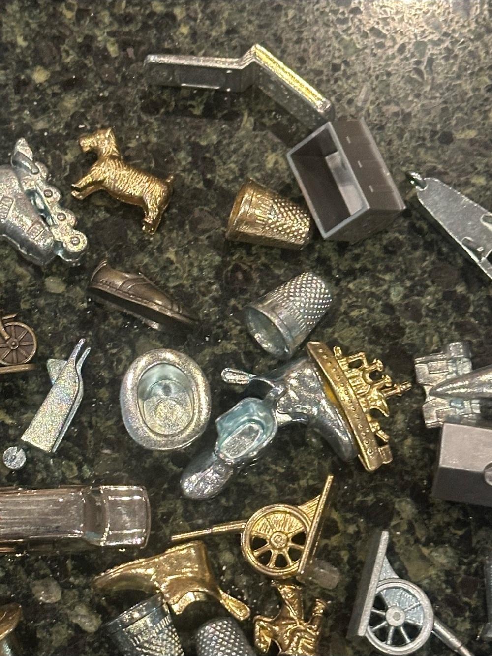Monopoly game tokens pieces 49 stranger things hamburger car skateboard phone - Picture 6 of 14